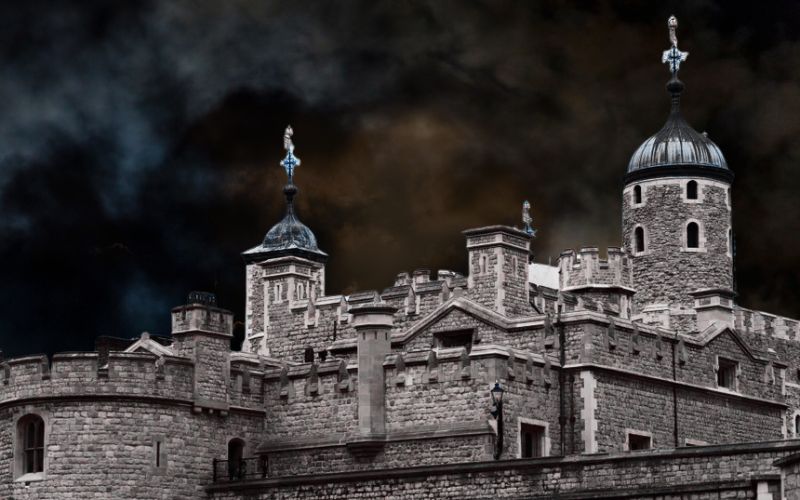 Tower of London: A Haunted History